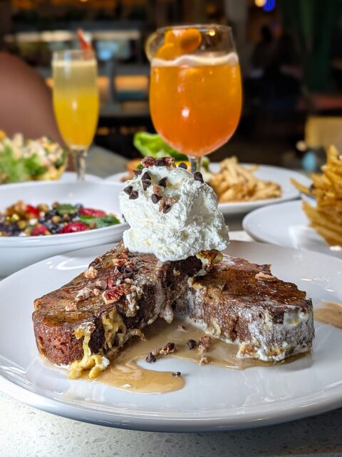 The only weekend decision you need to make... sweet or savory? 🌺
🍌 Banana Bread French Toast (Available in RUMBA Metairie)
🍔 Brunch Burger
Whichever you choose, don’t forget to pair it with Bottomless Mimosas.
That’s brunch, RUMBA style. 🥂
#RumbaMetairie #MetairieBrunch #BrunchInMetairie #BottomlessMimosas #WeekendBrunch